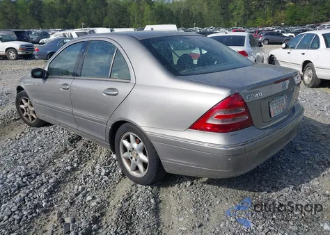 2004 Mercedes-Benz C 240 from USA, damaged, VIN WDBRF61J64F527381
